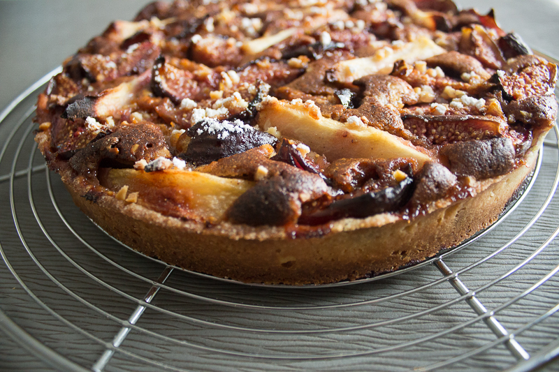 Tarte figues, poires, praliné après cuisson