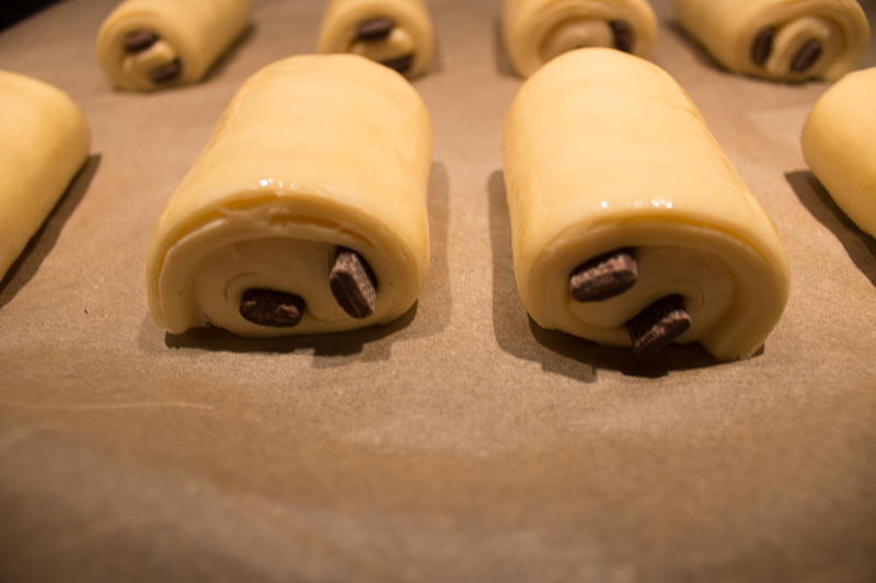 Pains au chocolat dorés