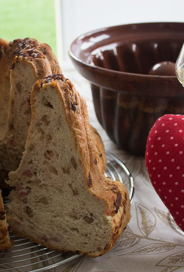 Le kougelhopf salé à l'heure de l'apéritif